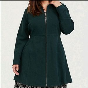 Dark Green size 4 torrid winter coat